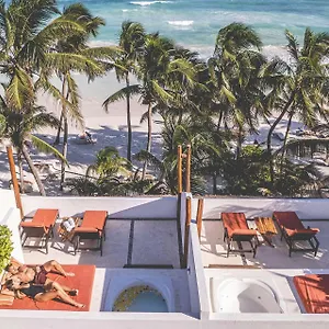 the-beach-tulum.quintano-roohotels.com/